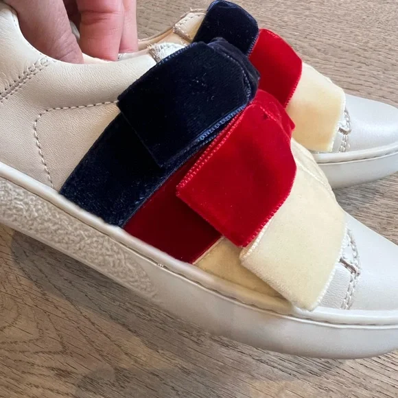 New Gucci velvet bow cream leather sneakers